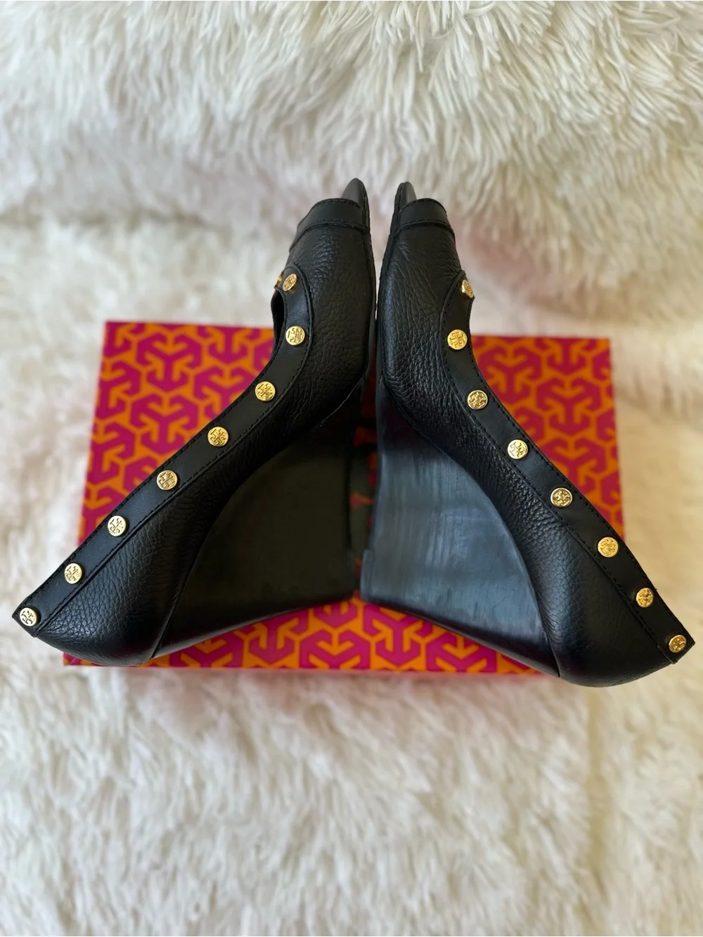 Tory Burch Nelson Black Tumbled Leather Gold Stud Peep Toe Wedge Heels Size: 10